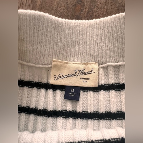 Universal Thread Maxi Skirt Size Medium Stretchy - Picture 2 of 6